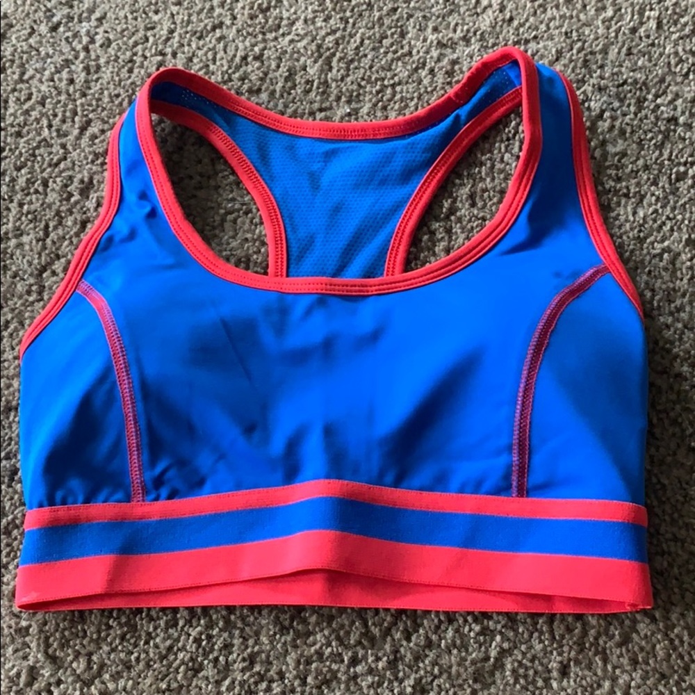 Sports bra